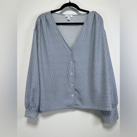 Nordstrom | Blue Patterned V-Neck Blouse | Balloon Sleeve Button-Up Shirt - Picture 1 of 6